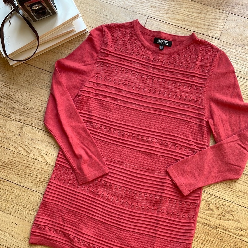 Buffalo sweater coral women’s size small